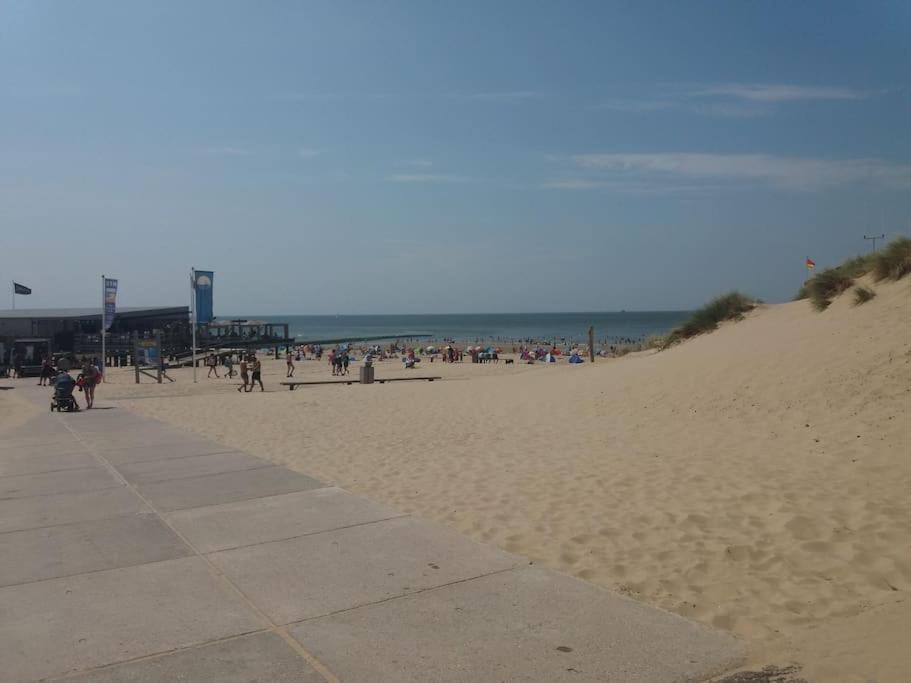 Beach Apartment +/- 5 Minutes To Sea, Self Checkin جوليانادورب المظهر الخارجي الصورة
