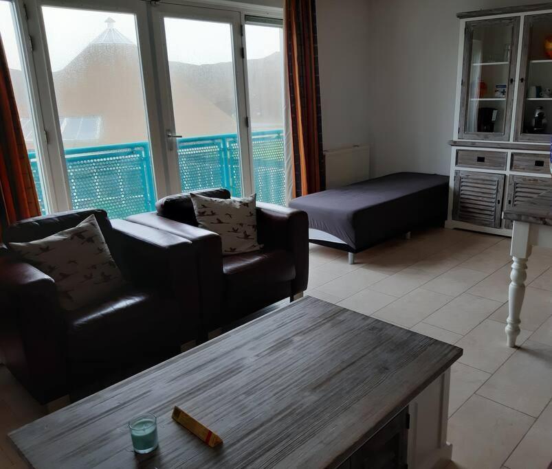Beach Apartment +/- 5 Minutes To Sea, Self Checkin جوليانادورب المظهر الخارجي الصورة